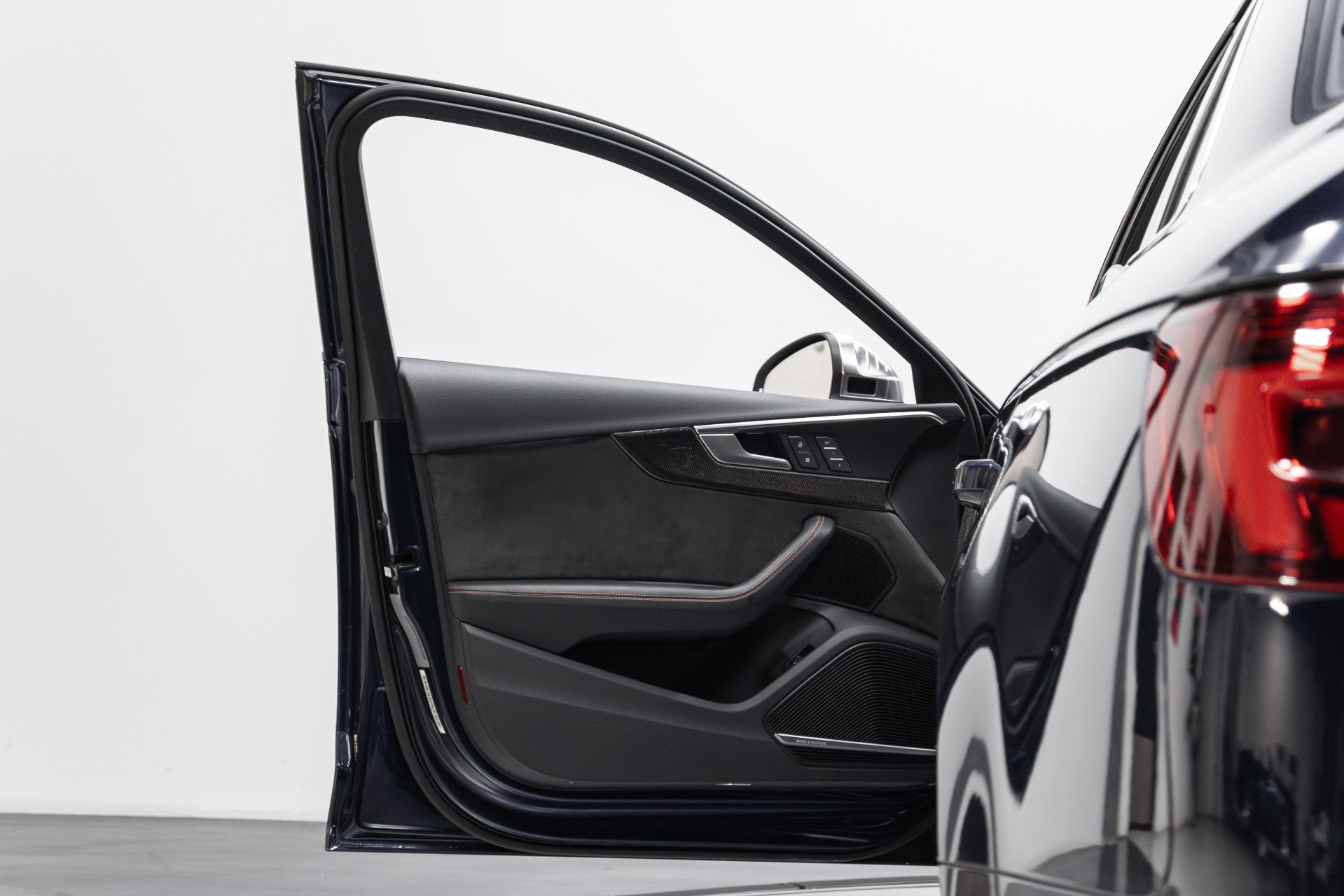 Used 2018 Audi S4 Premium Plus w/ Navigation Package image 37