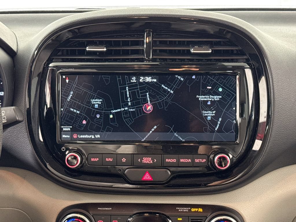 Used 2022 Kia Soul S FWD image 13