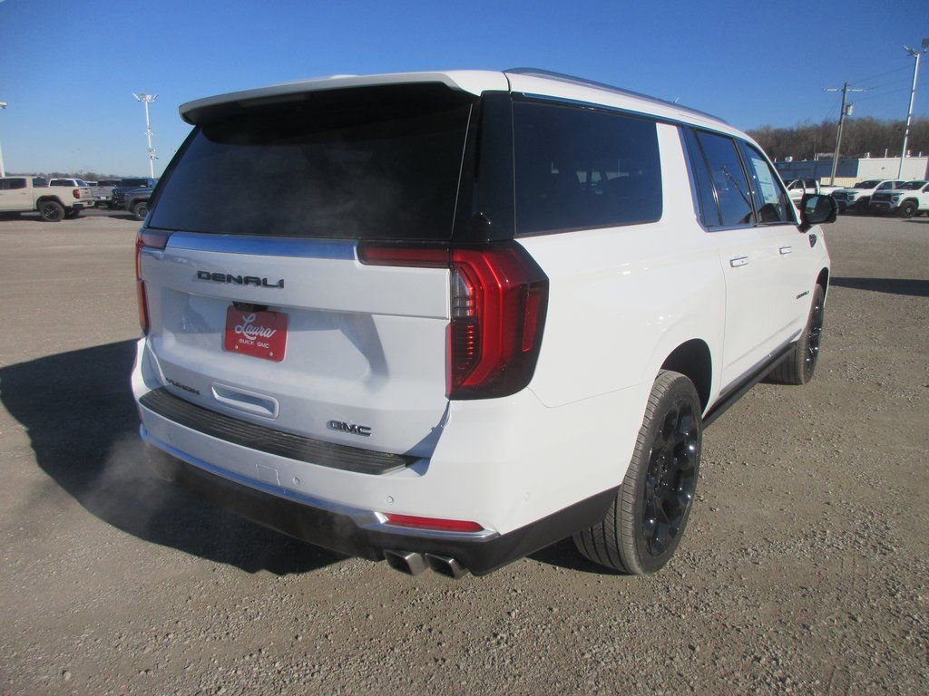 New 2026 GMC Yukon XL Denali w/ Denali Reserve Package image 4