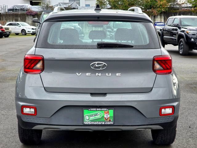 Used 2022 Hyundai Venue SEL FWD image 6
