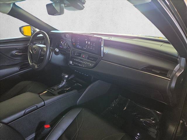 Used 2024 Lexus ES 300h w/ Accessory Package (Z2) FWD image 20