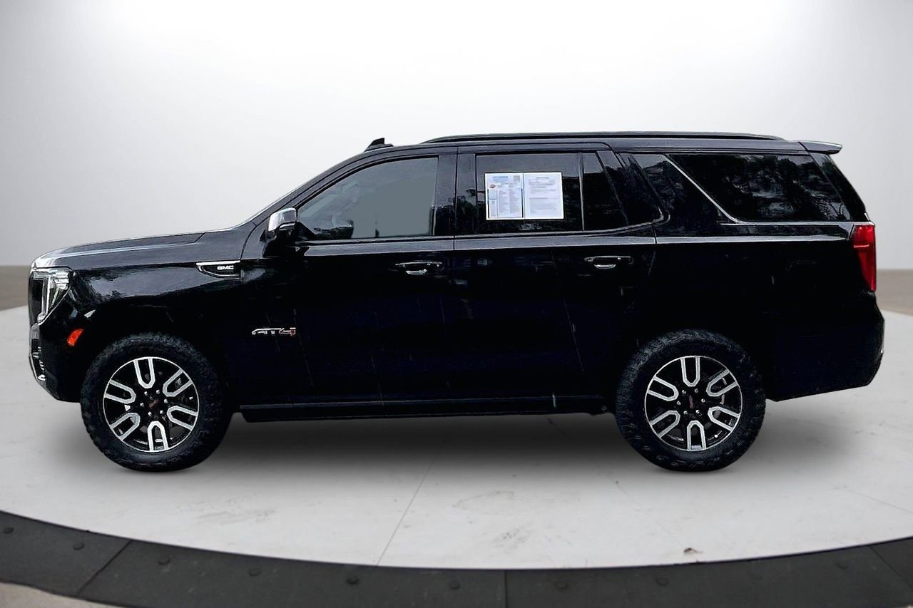 Used 2023 GMC Yukon AT4 w/ Technology Package AWD/4WD image 6