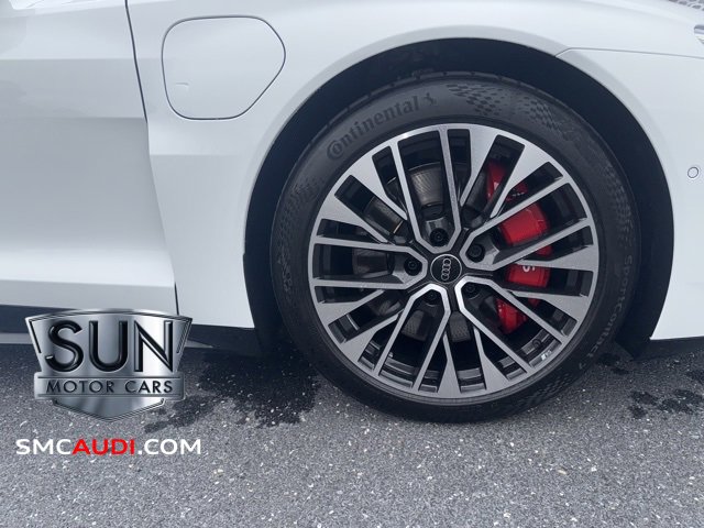 New 2025 Audi S e-tron GT Prestige image 5