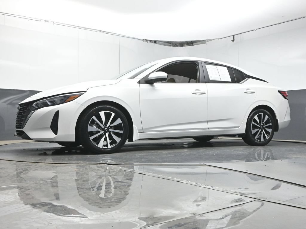 Used 2024 Nissan Sentra SV w/ SV Premium Package FWD image 34