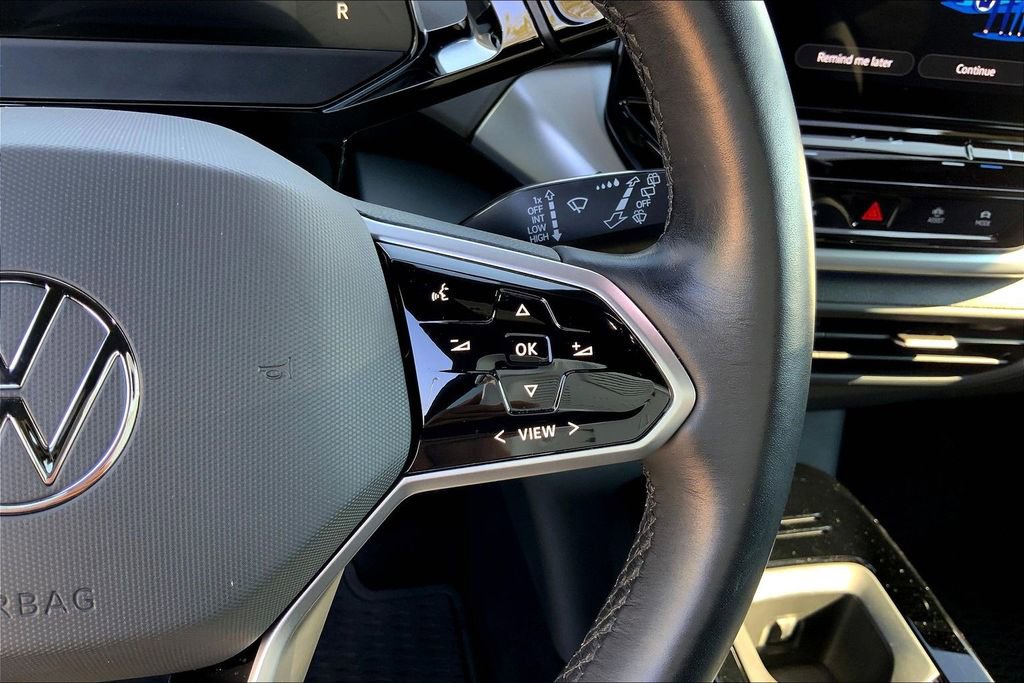 Certified 2022 Volkswagen ID.4 Pro image 19