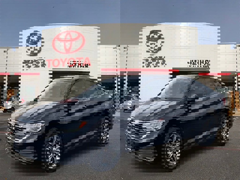 Used 2024 Volkswagen Jetta SE