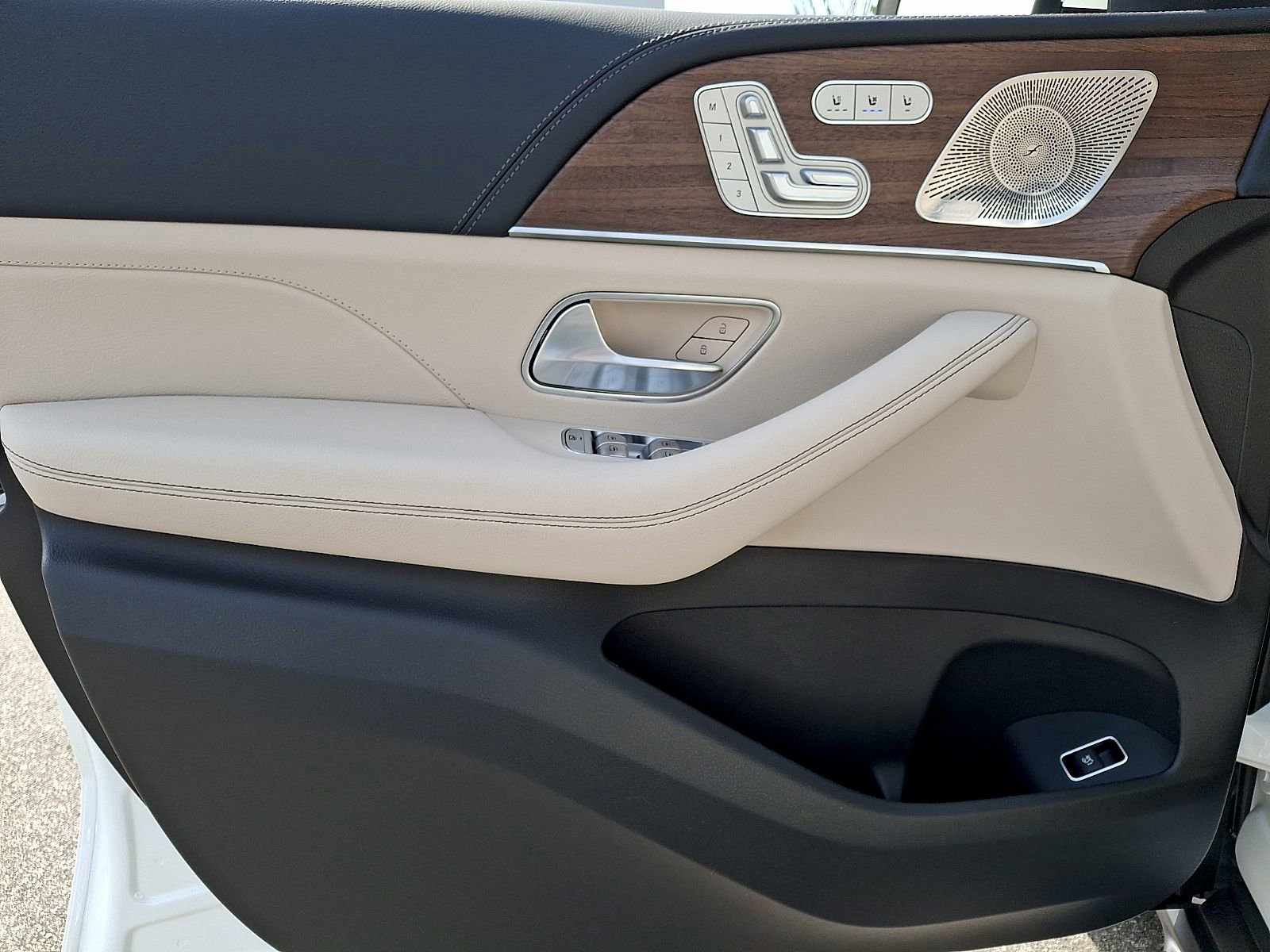 New 2026 Mercedes-Benz GLE 450 4MATIC image 8