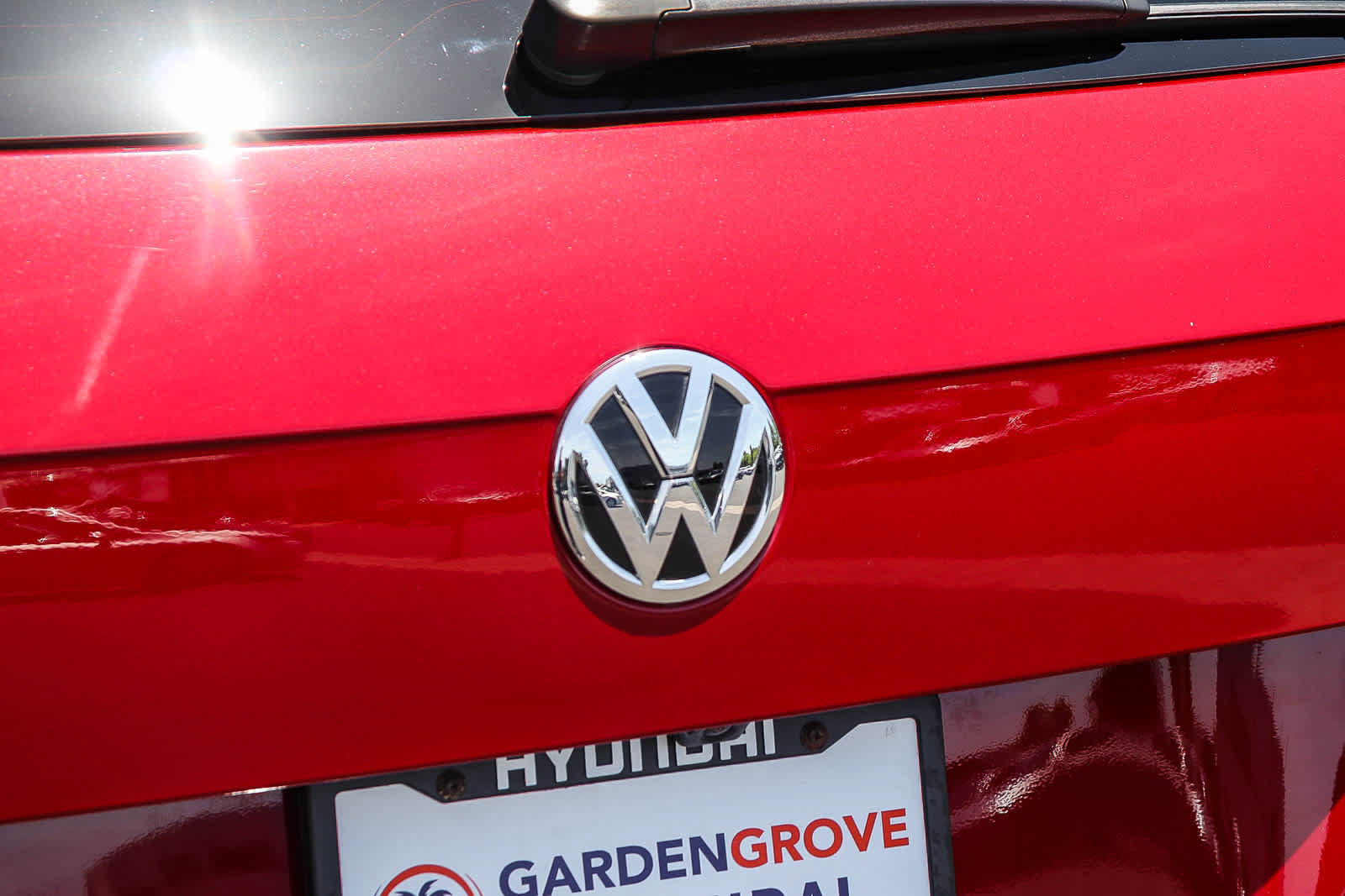 Used 2020 Volkswagen Tiguan SEL FWD image 10