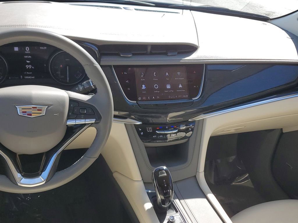 Certified 2023 Cadillac XT6 Premium Luxury w/ Technology Package image 19