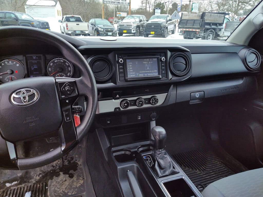 Used 2018 Toyota Tacoma SR RWD image 9