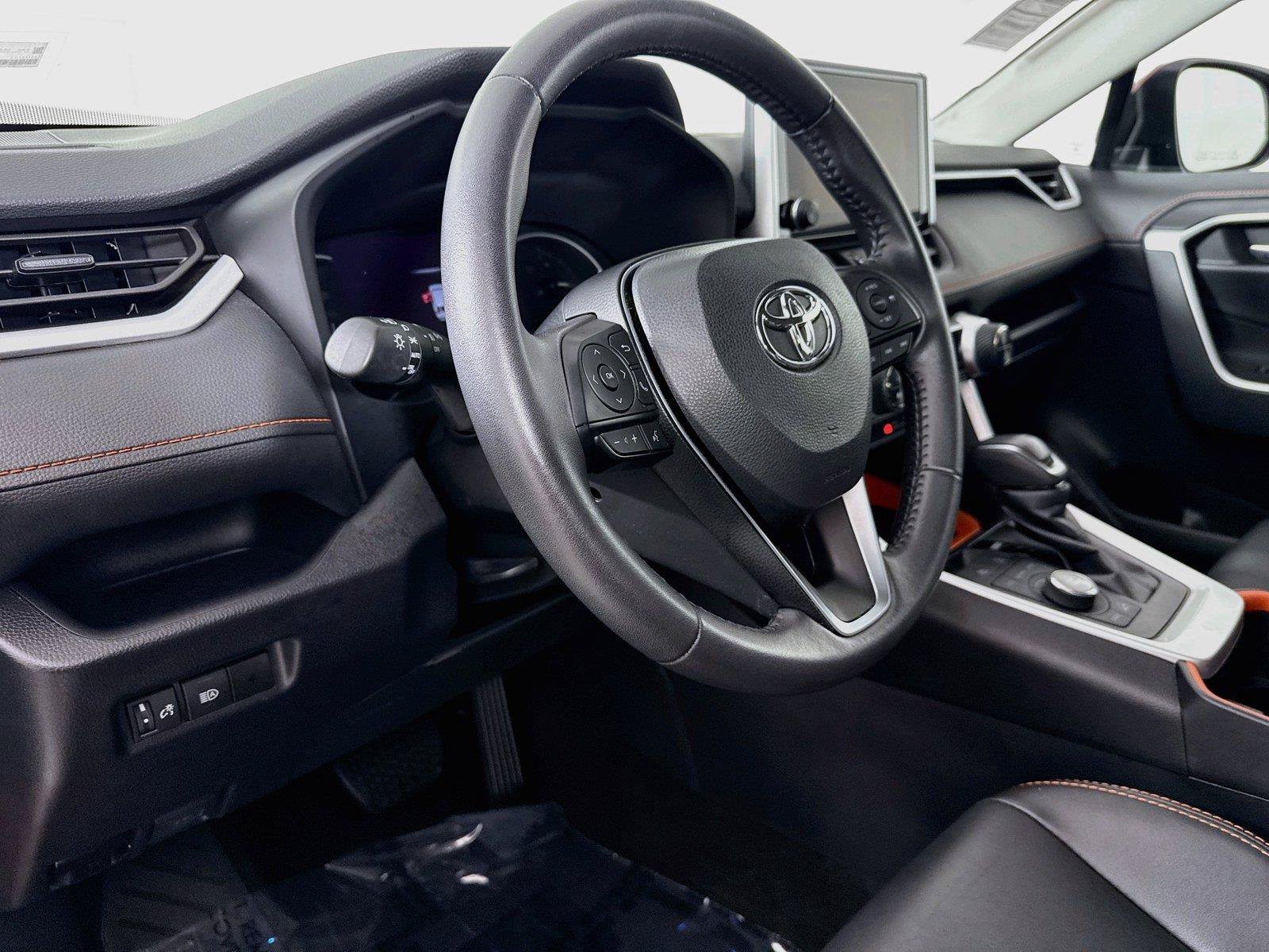 Certified 2024 Toyota RAV4 Adventure AWD/4WD image 4
