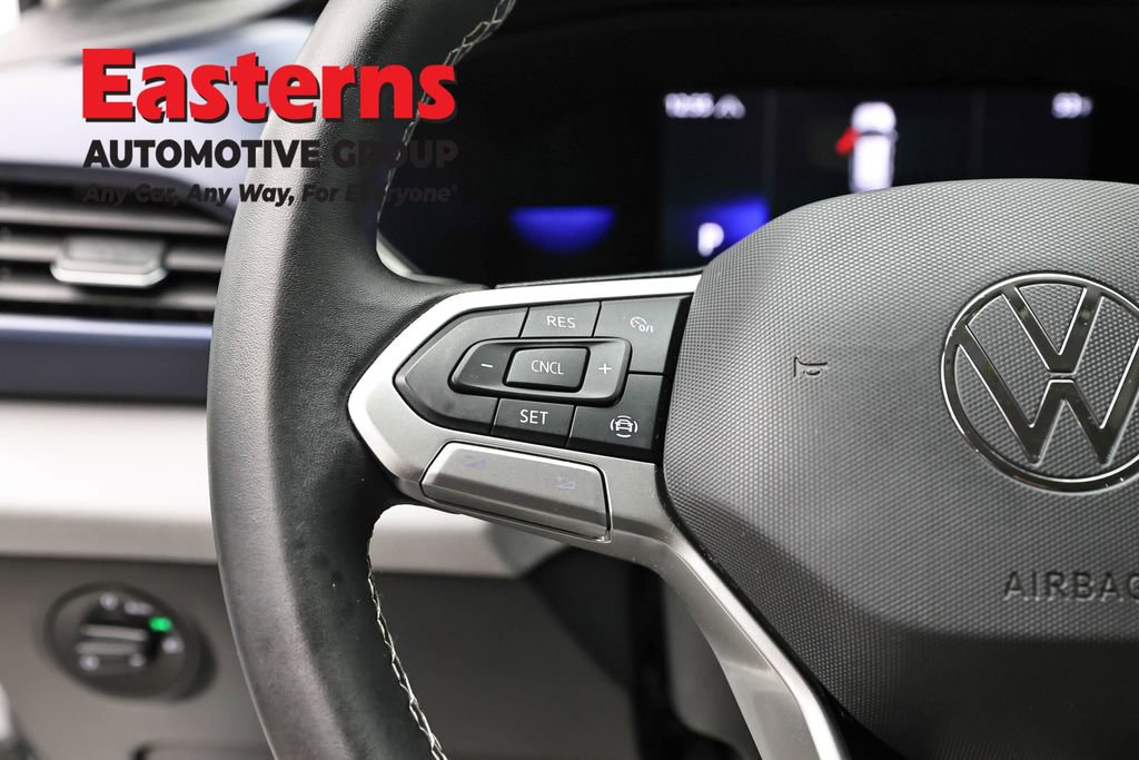 Used 2022 Volkswagen Taos SE AWD/4WD image 15