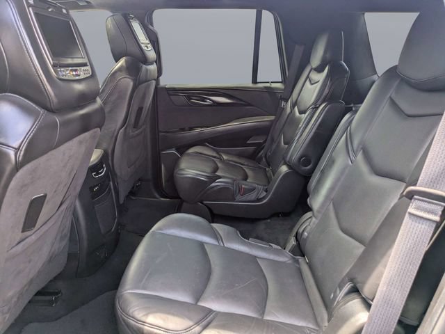 Used 2016 Cadillac Escalade Platinum AWD/4WD image 14