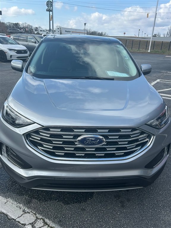 Used 2022 Ford Edge SEL w/ Convenience Package AWD/4WD image 3