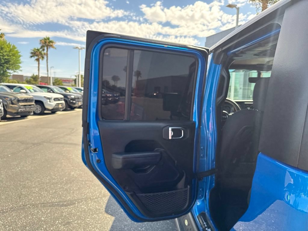 Used 2023 Jeep Gladiator Mojave w/ Trailer Tow Package AWD/4WD image 16