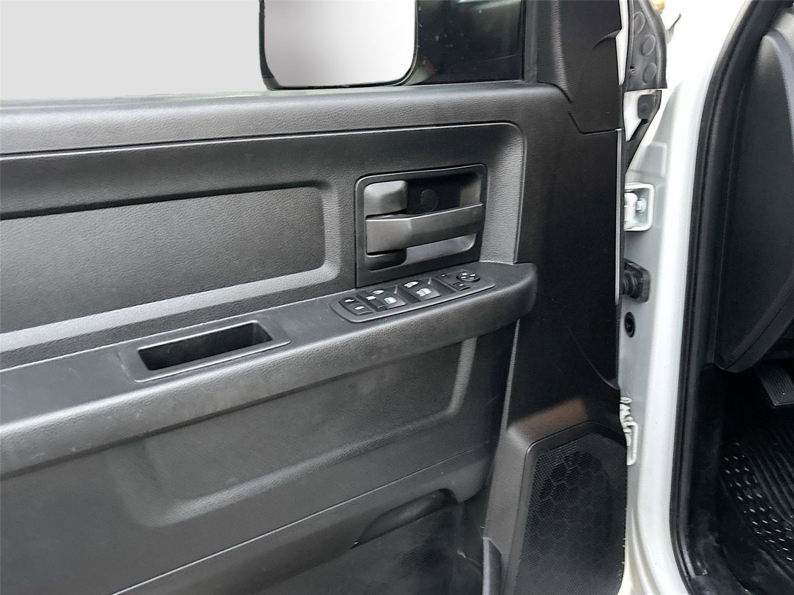 Used 2022 RAM 2500 Tradesman w/ Chrome Appearance Group image 18