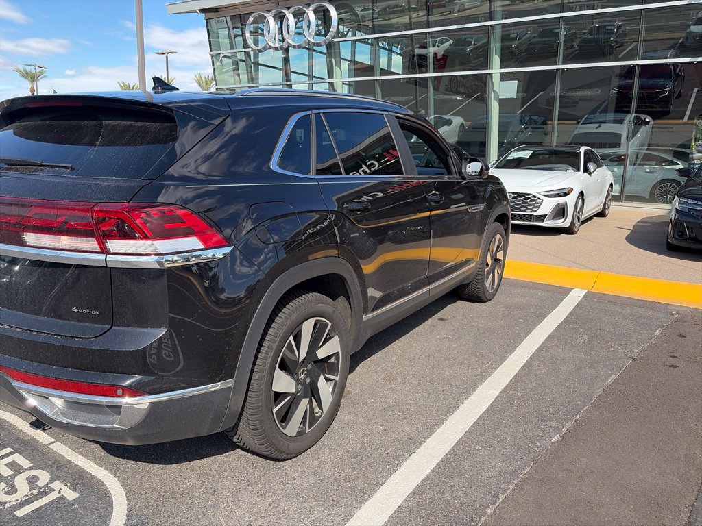 Used 2024 Volkswagen Atlas Cross Sport SEL AWD/4WD image 5