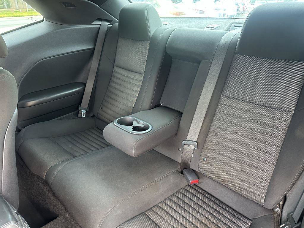 Used 2014 Dodge Challenger R/T RWD image 14
