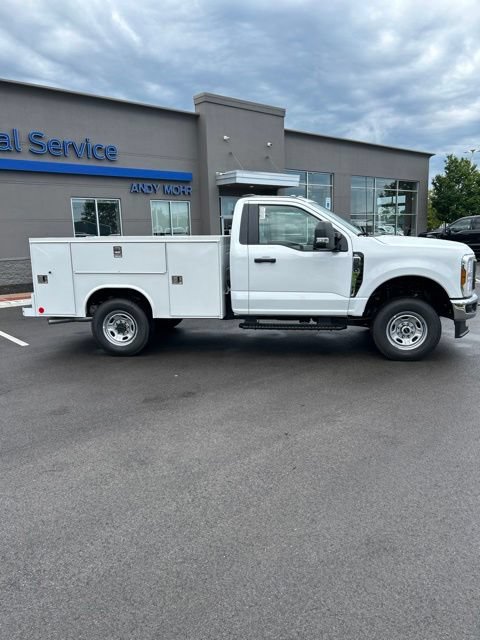 New 2026 Ford F250 XL w/ XL Chrome Package AWD/4WD image 2
