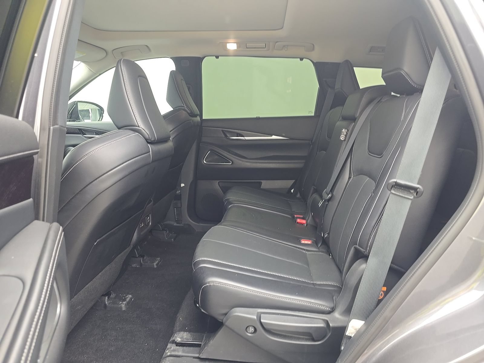 Used 2024 INFINITI QX60 Sensory AWD/4WD image 13