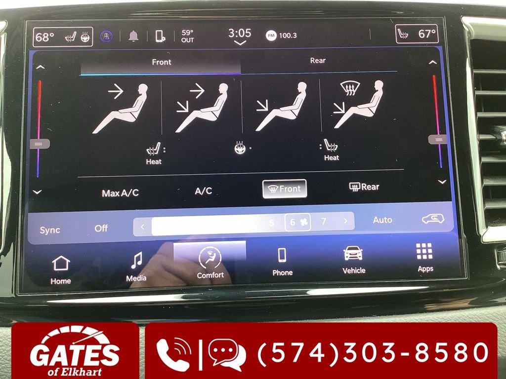 Used 2023 Chrysler Pacifica Touring-L FWD image 21