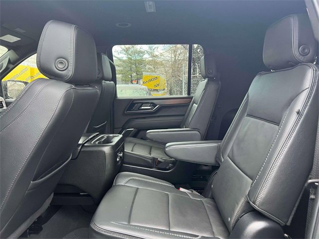 Used 2025 GMC Yukon XL Denali image 12