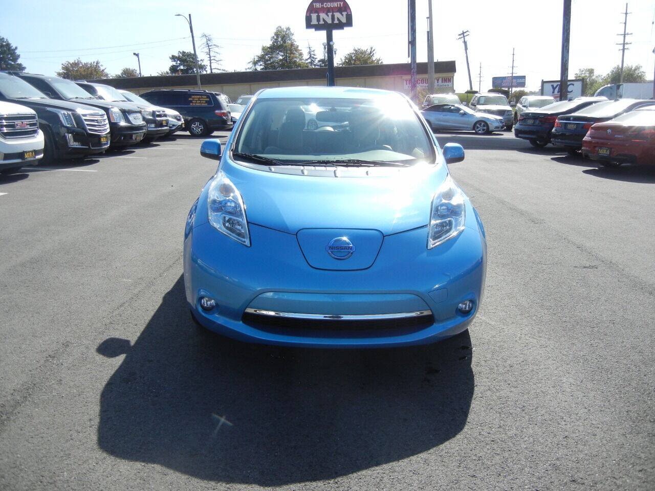 Used 2012 Nissan Leaf SL w/ Protection Pkg FWD image 3