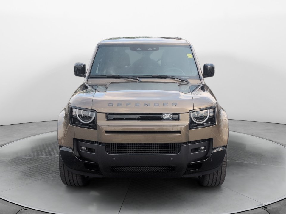 New 2026 Land Rover Defender 110 X-Dynamic SE AWD/4WD image 2