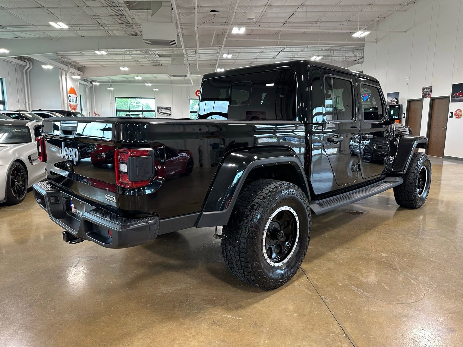 Used 2021 Jeep Gladiator Overland w/ Popular Equipment Package AWD/4WD image 8