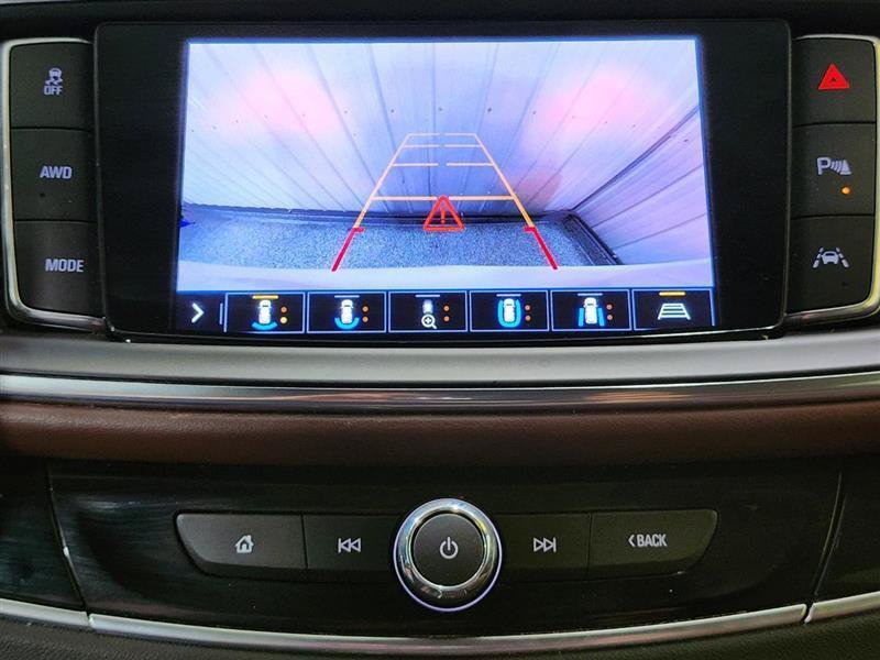 Used 2020 Buick Enclave Avenir w/ Avenir Technology Package AWD/4WD image 18