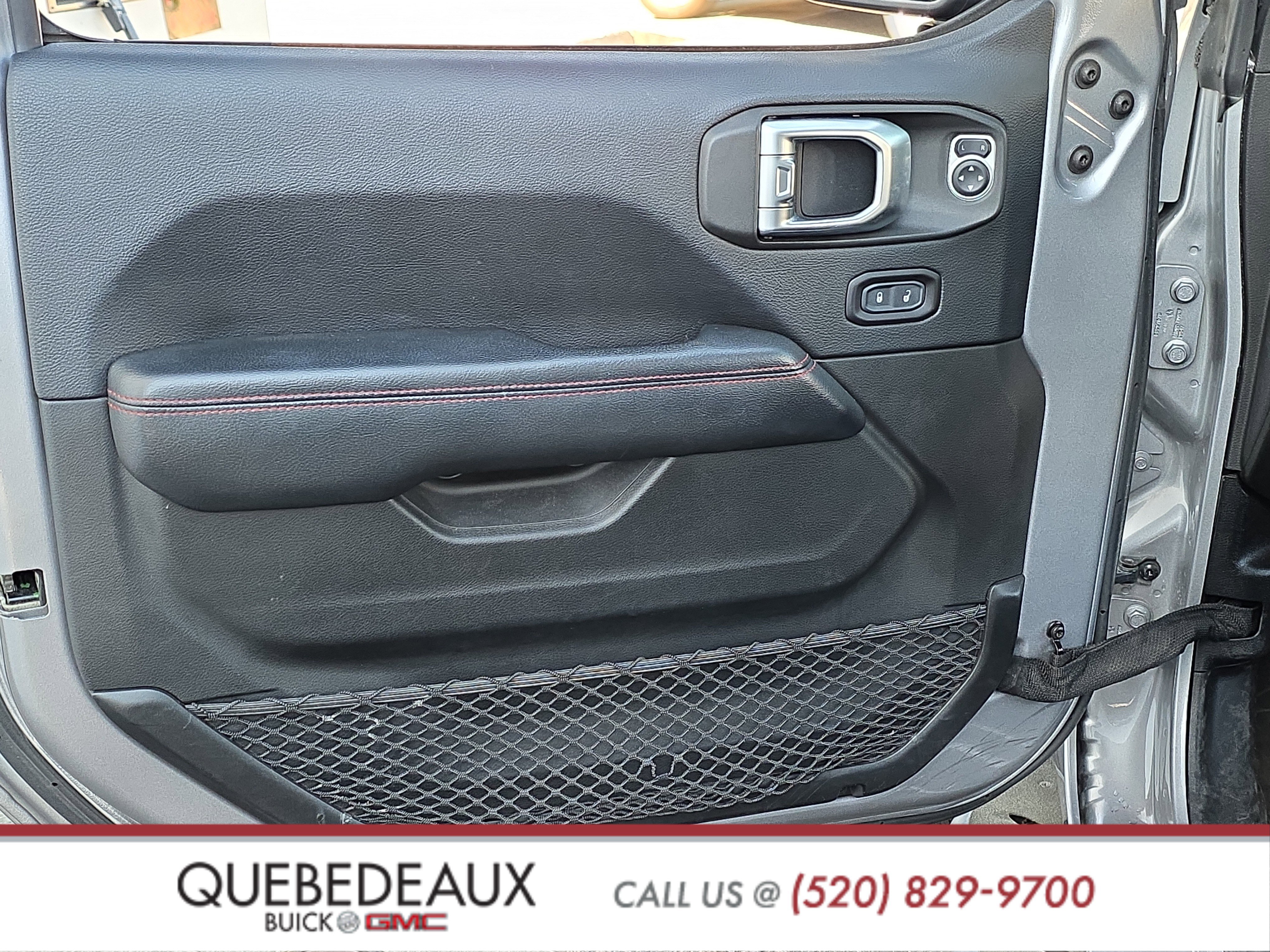 Used 2018 Jeep Wrangler Unlimited Rubicon AWD/4WD image 9