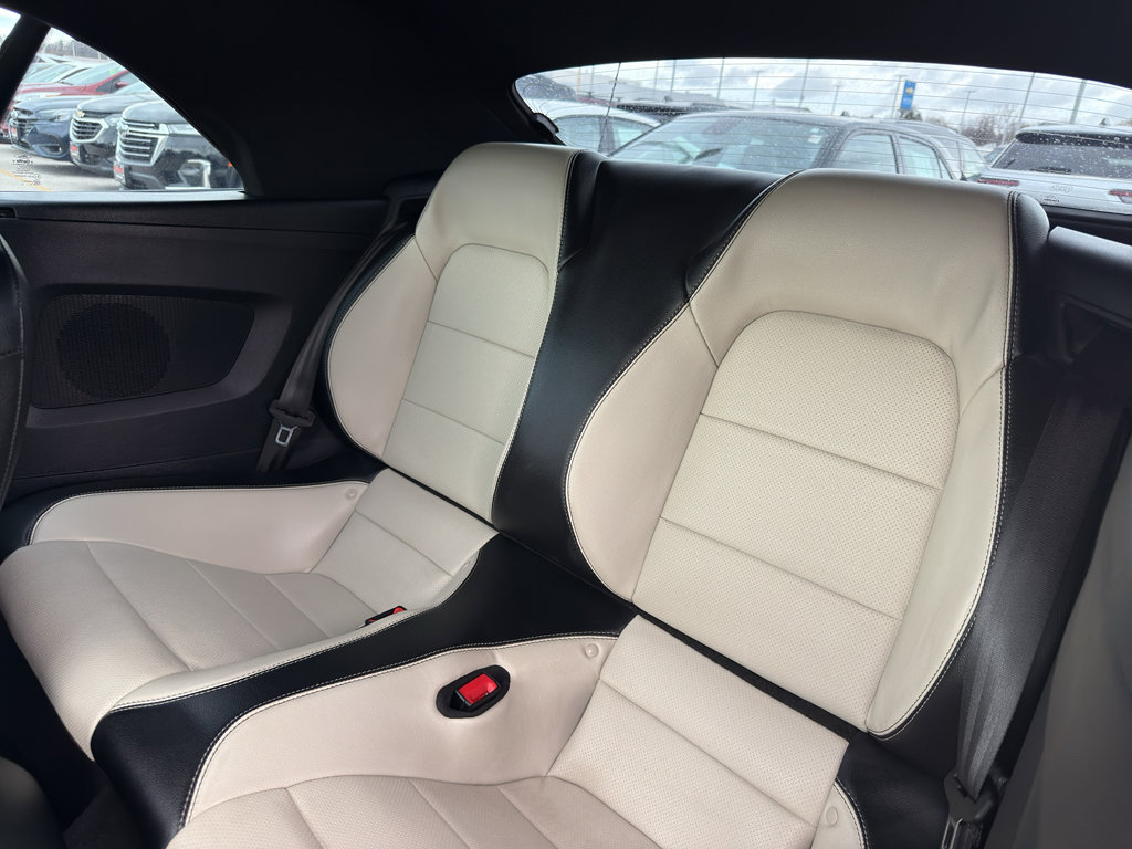 Used 2019 Ford Mustang Premium RWD image 28