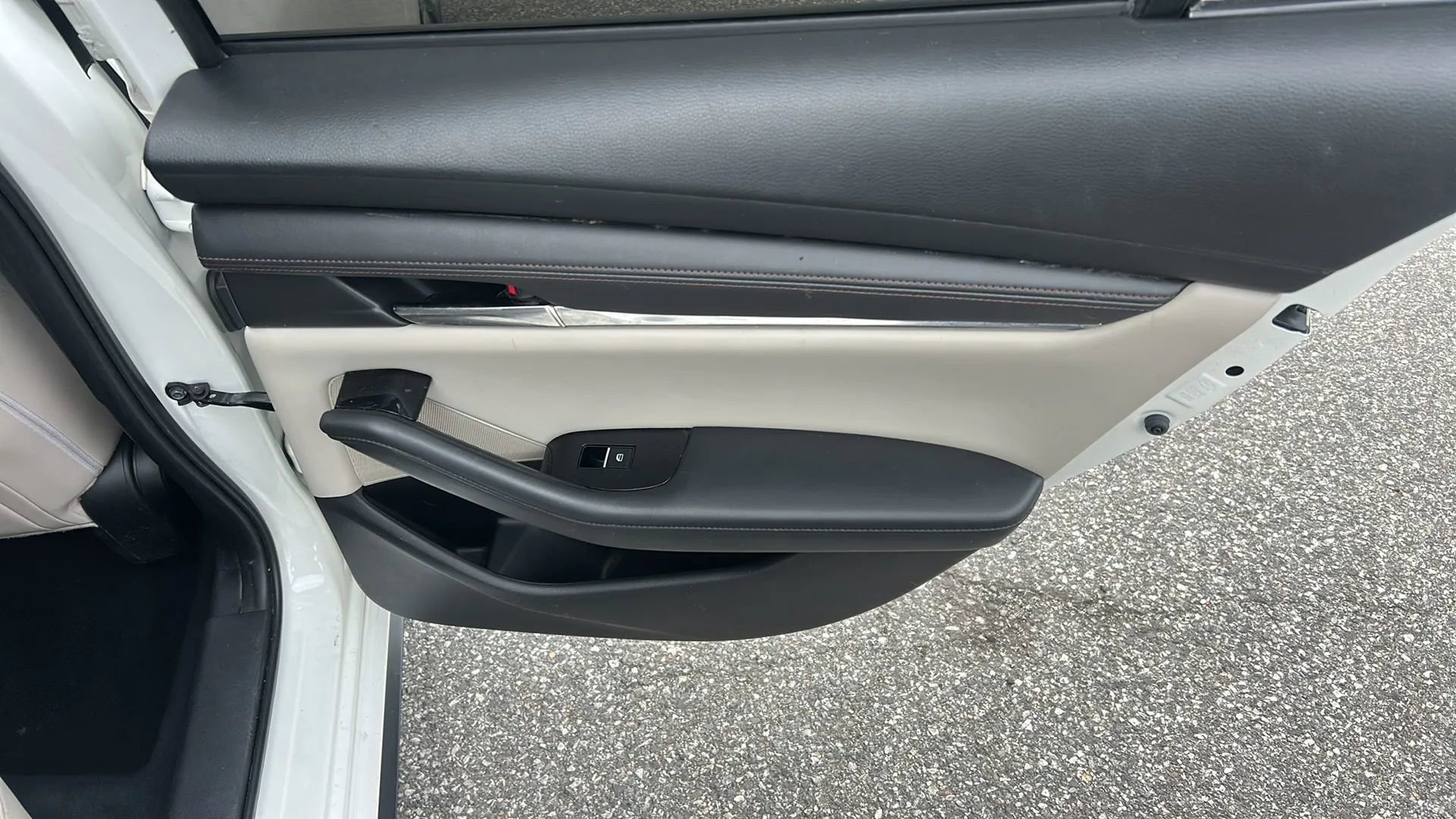 Used 2019 MAZDA MAZDA3 AWD Sedan w/ Select Package image 15