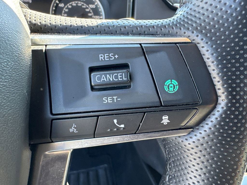 Used 2024 Mitsubishi Outlander SE image 27