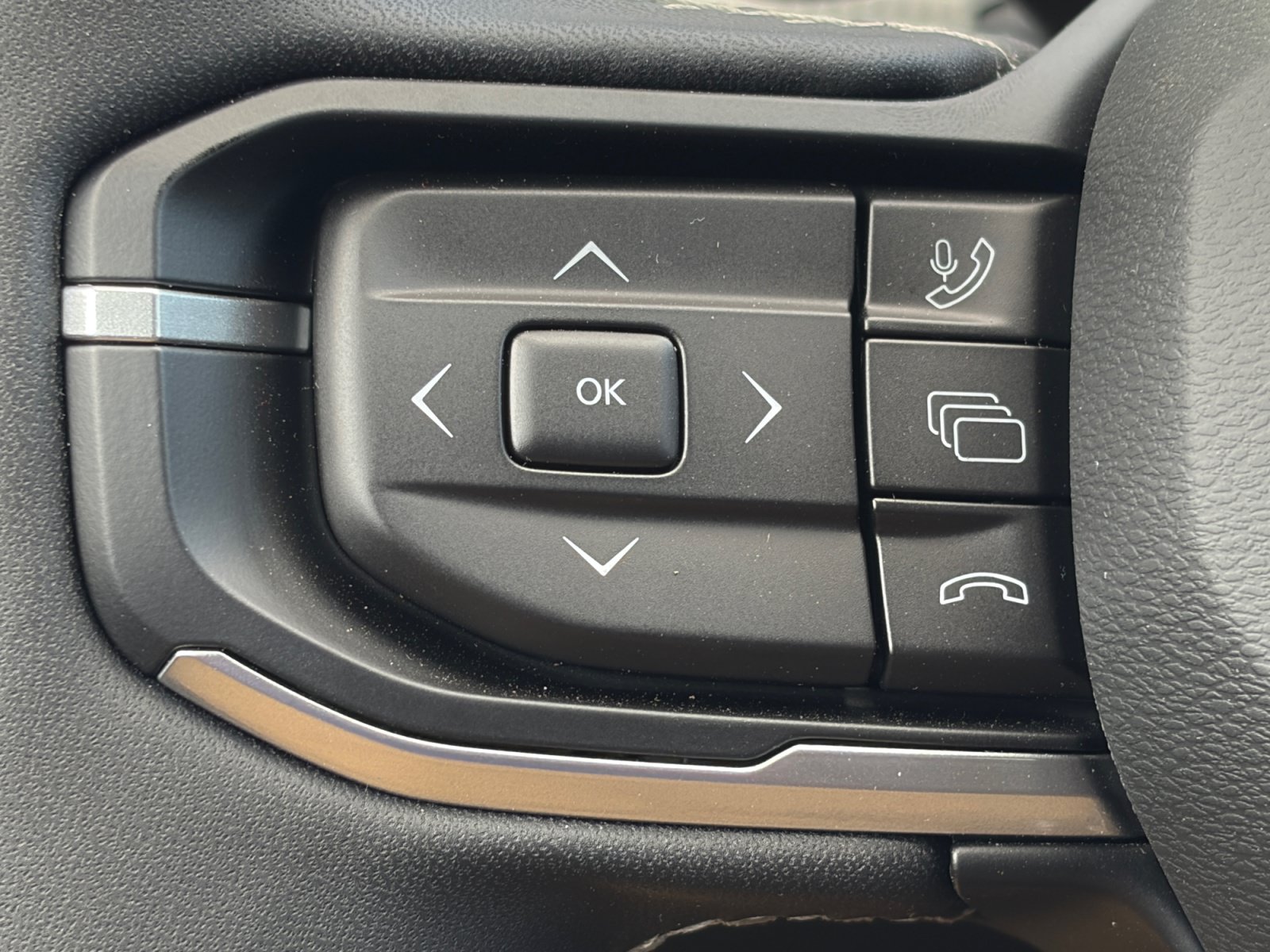 New 2026 Jeep Cherokee Limited AWD/4WD image 33