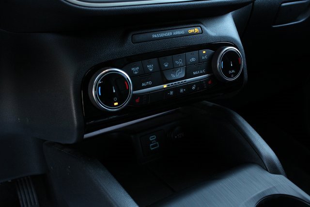 Used 2022 Ford Escape SEL image 17