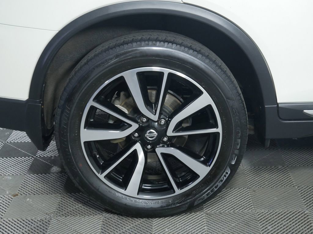 Used 2020 Nissan Rogue SL w/ Premium Package AWD/4WD image 11