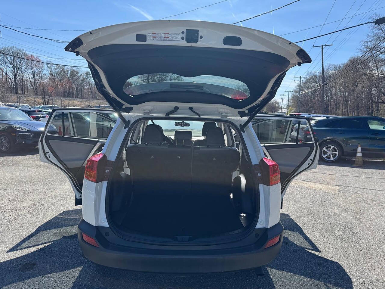 Used 2015 Toyota RAV4 Limited image 13