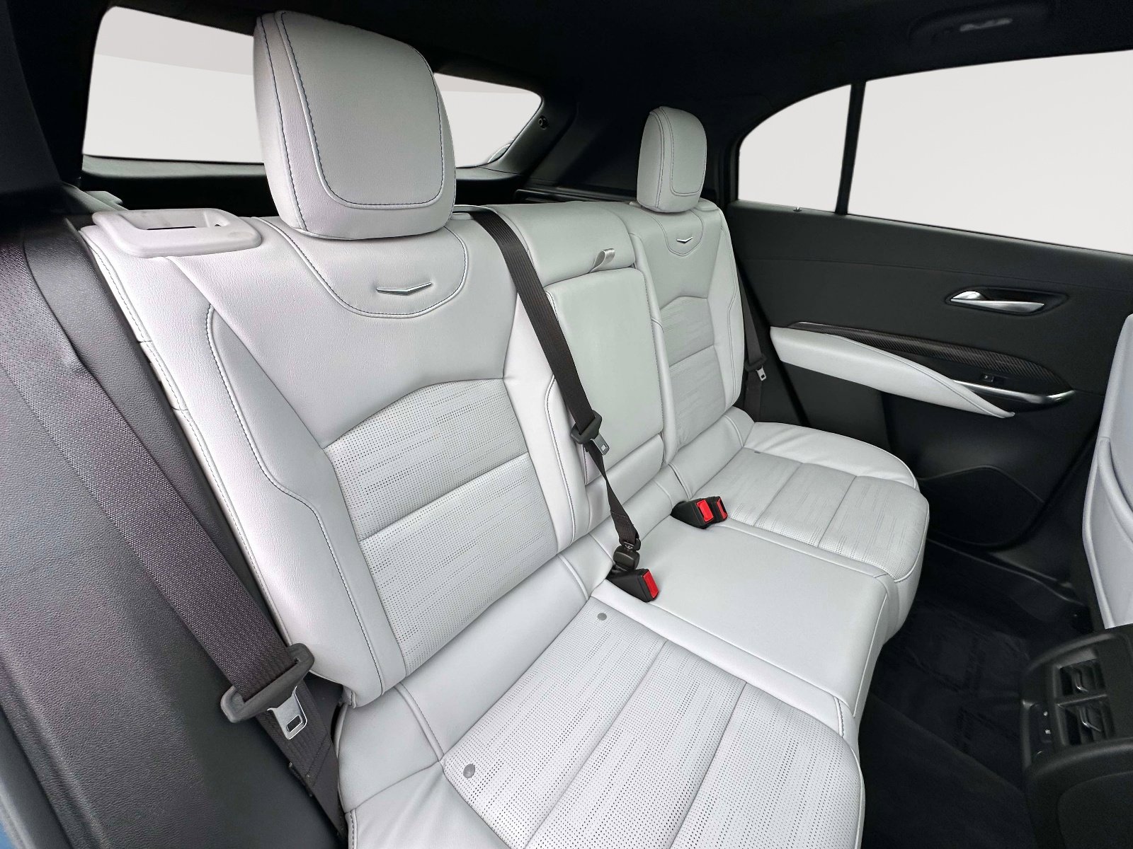 Used 2025 Cadillac XT4 Sport image 32