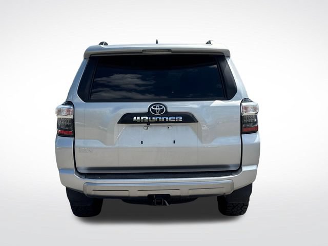 Used 2022 Toyota 4Runner TRD Off-Road Premium AWD/4WD image 4