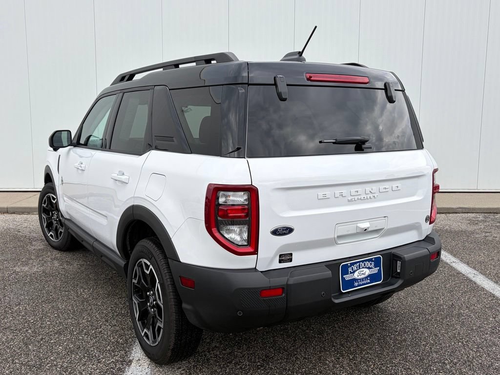 Certified 2025 Ford Bronco Sport Outer Banks w/ Outer Banks Tech Package+ AWD/4WD image 5