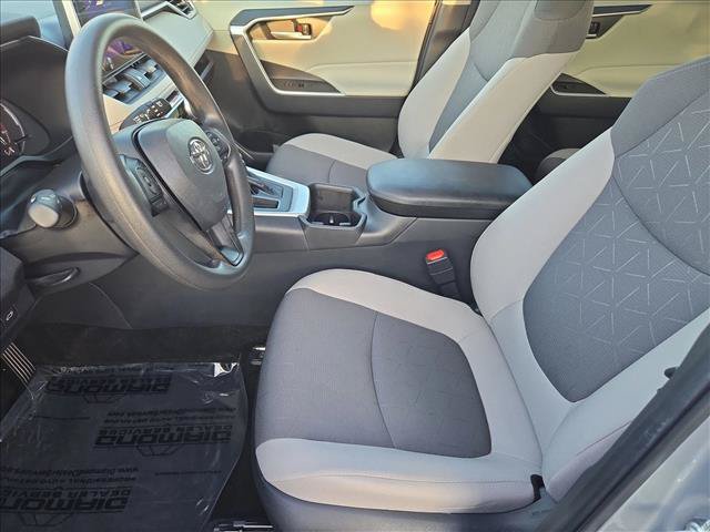 Used 2024 Toyota RAV4 XLE w/ Convenience Package FWD image 16