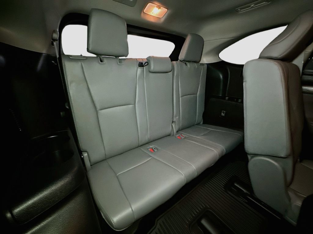 Used 2022 Toyota Highlander Limited AWD/4WD image 35