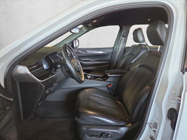 Used 2021 Jeep Grand Cherokee L Laredo AWD/4WD image 15