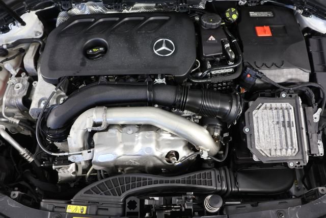 Used 2024 Mercedes-Benz GLA 250 4MATIC w/ Winter Heating Package image 24