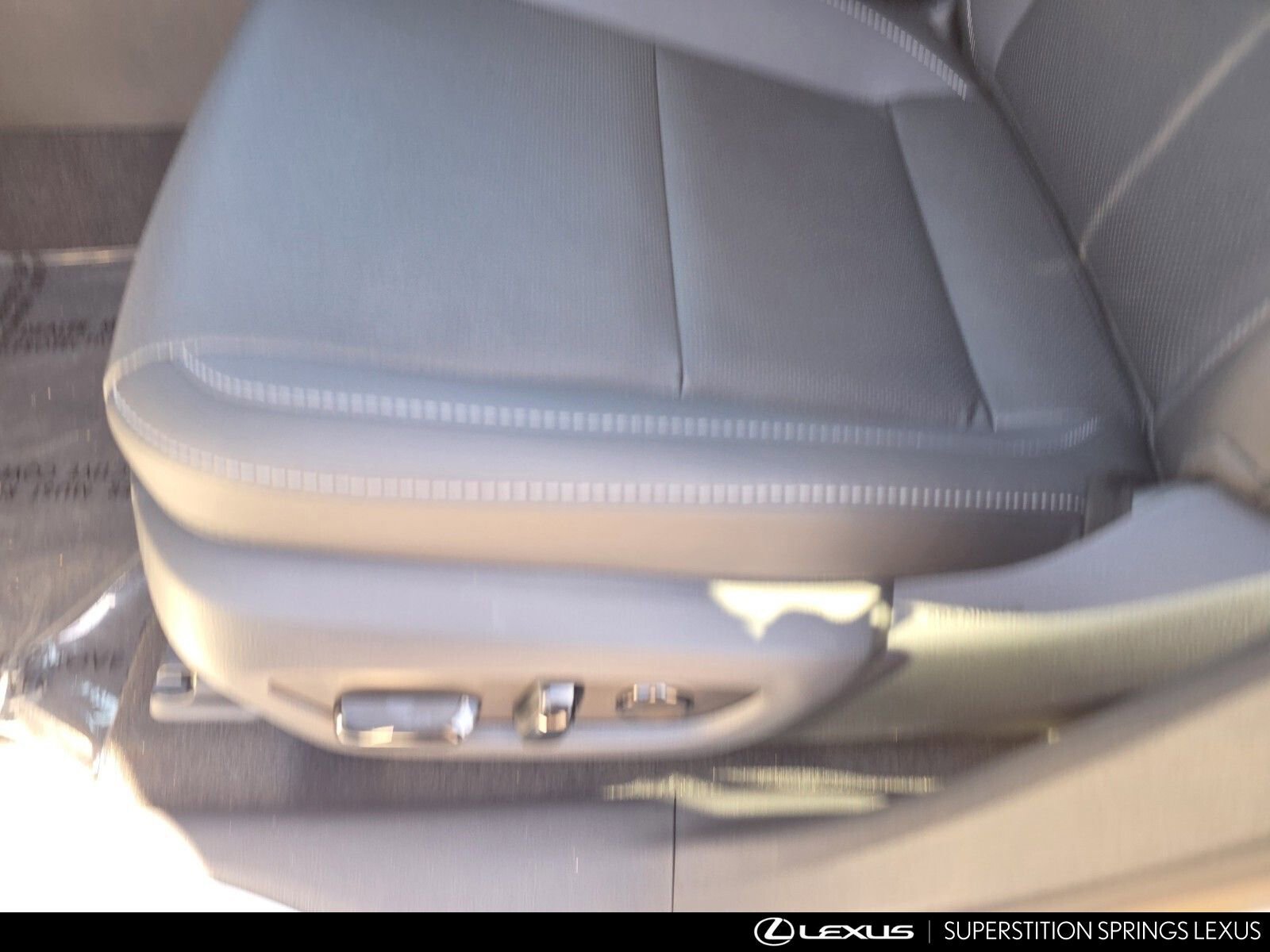 New 2026 Lexus RX 350h AWD/4WD image 15