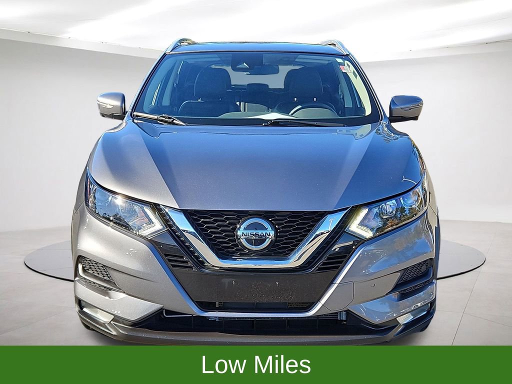 Used 2021 Nissan Rogue Sport SV w/ Technology Package image 2