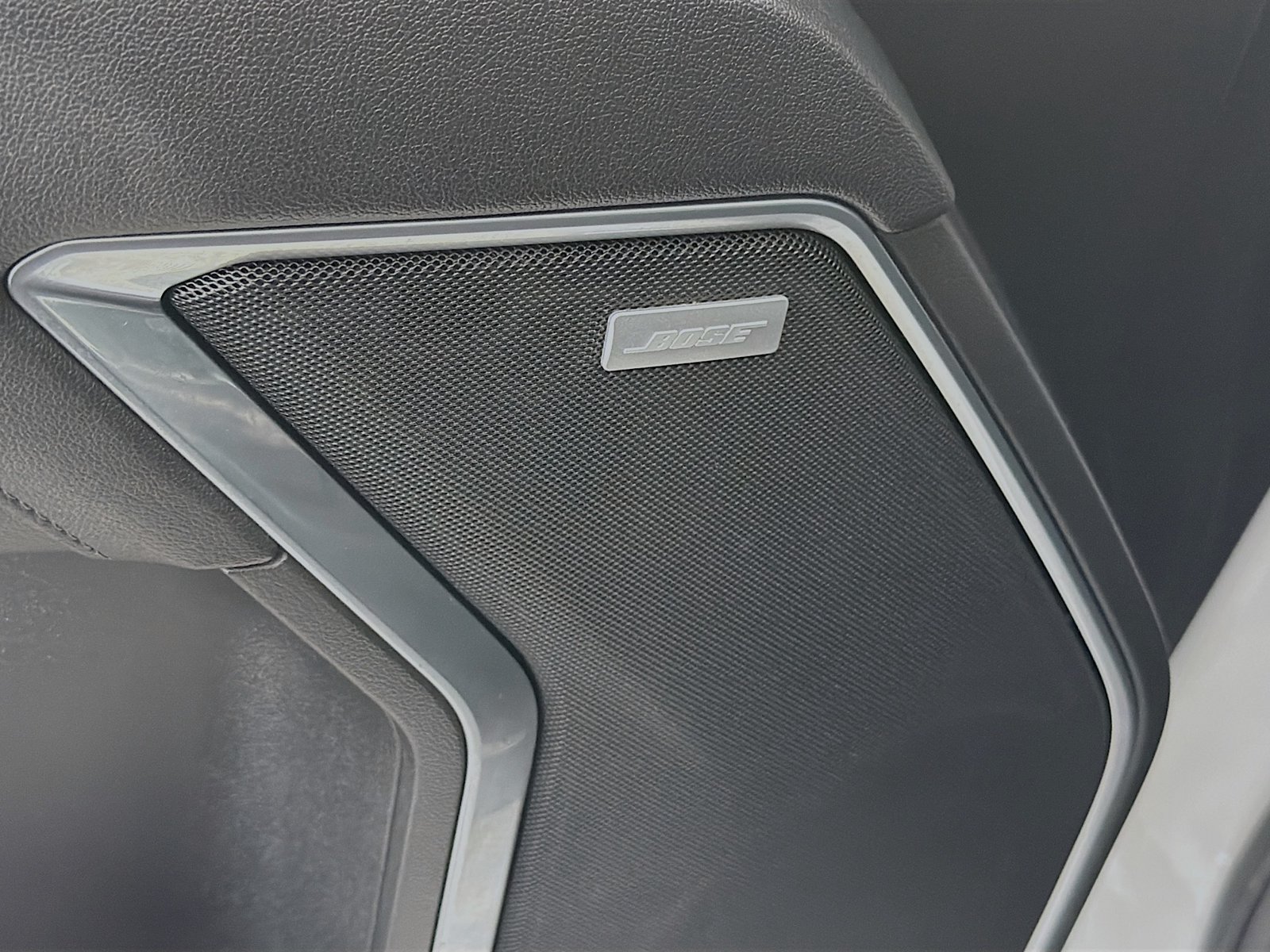 Used 2025 Chevrolet Silverado 1500 LTZ AWD/4WD image 22