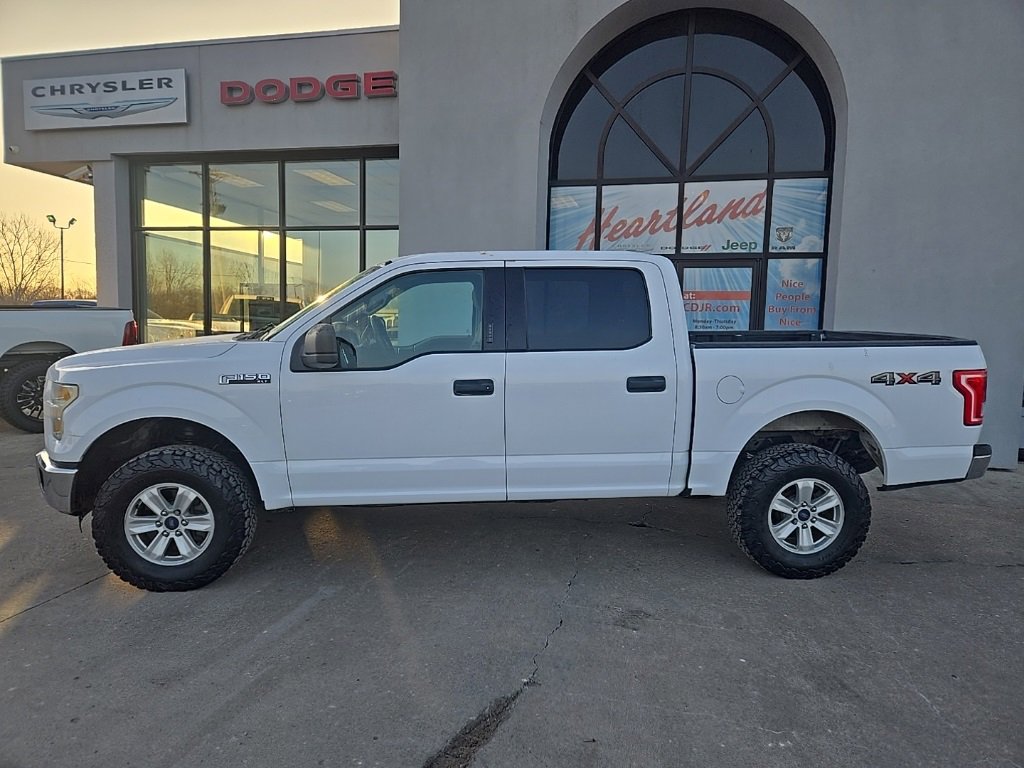 Used 2015 Ford F150 XLT image 5