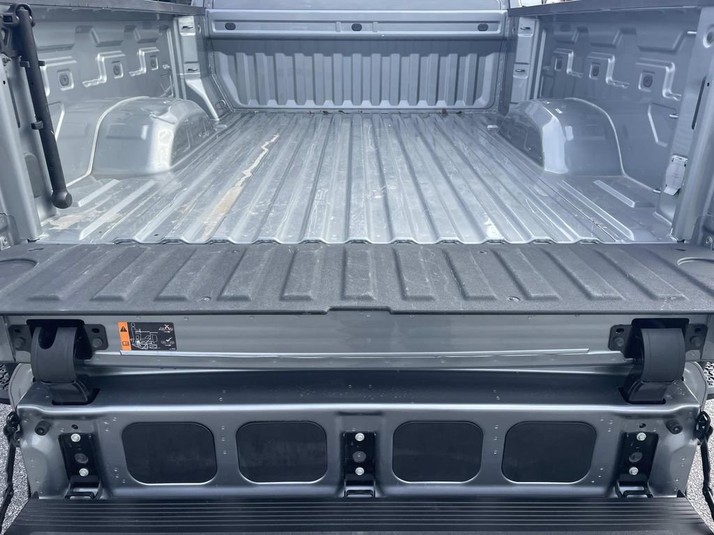 Used 2024 Chevrolet Silverado 2500 Custom w/ Custom Value Package image 13